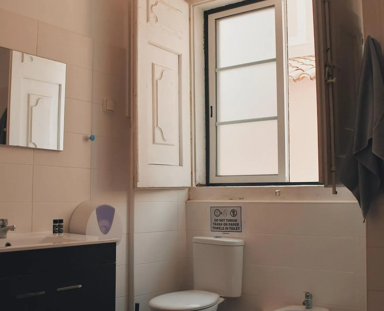 Wot New Lisbon Hostel 0*,