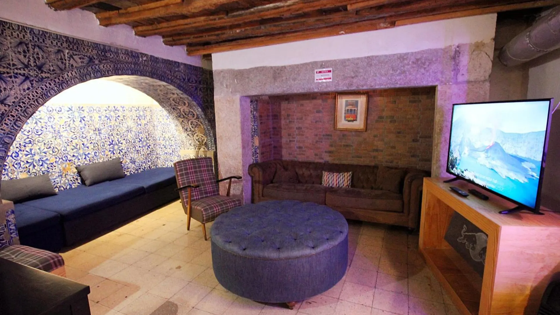 Wot New Lisbon Hostel