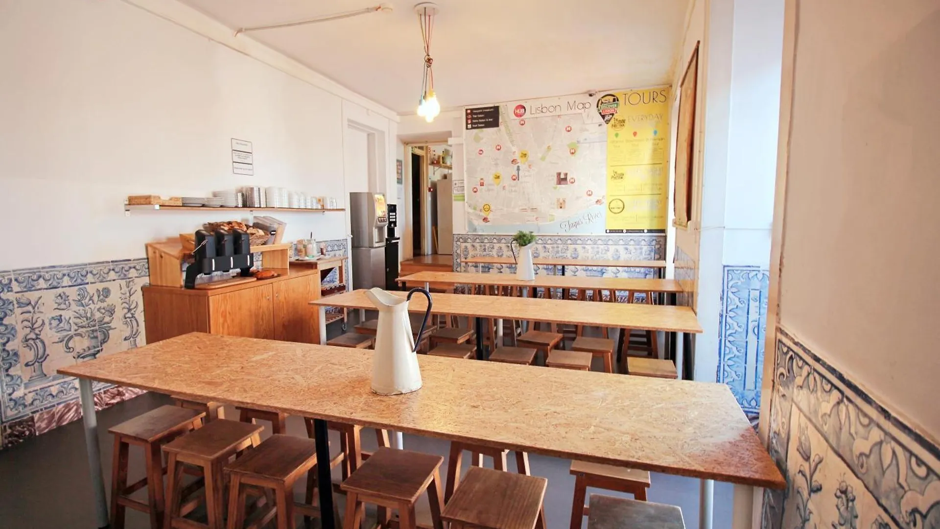 Wot New Lisbon Hostel